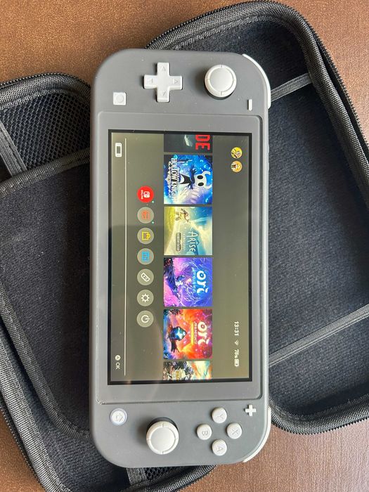 Nintendo Switch Lite 32GB - Gri - Stare excelentă