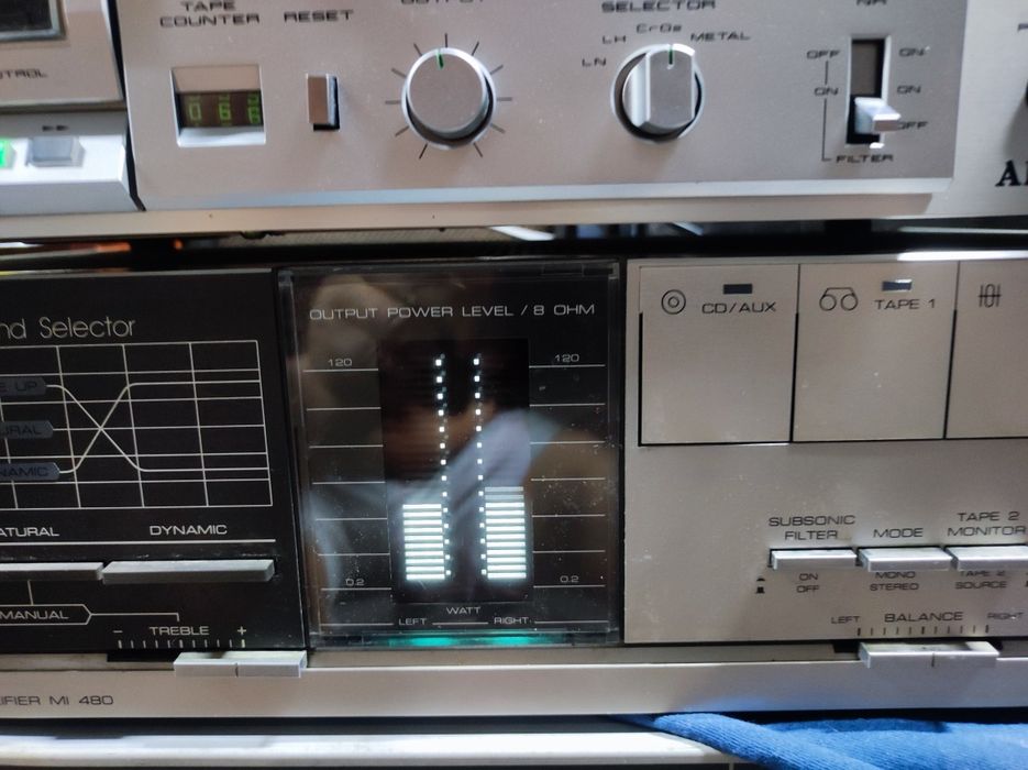 Deck   ,AKAI  Amplificator Saba.