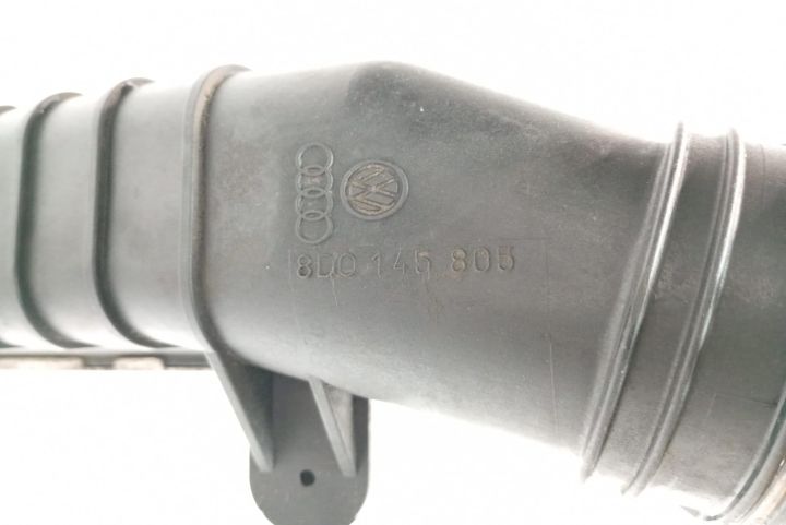 Radiator Intercooler  8D0145805 Skoda Superb prima generatie