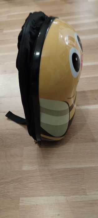 Детска раница пчеличка