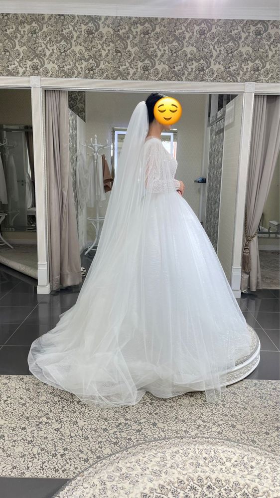 Свадебное платье