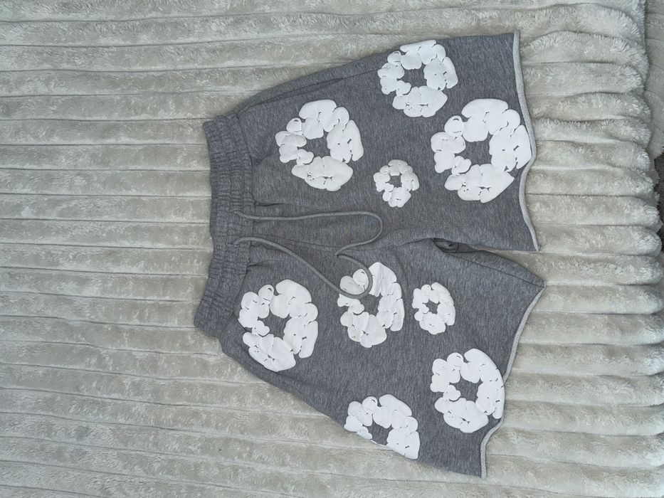 Vand pantaloni scurti denim tears S