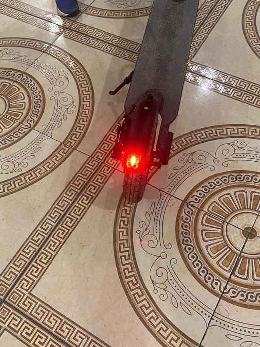 Vînd trotineta electrica mobix sau schimb cu atv