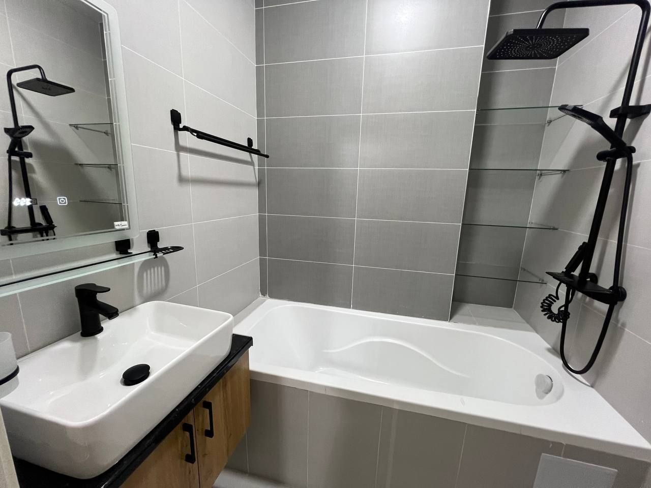 Продам чил 5 кв 3хона 6 этаж 9 этажлий дом новостройка 85м²