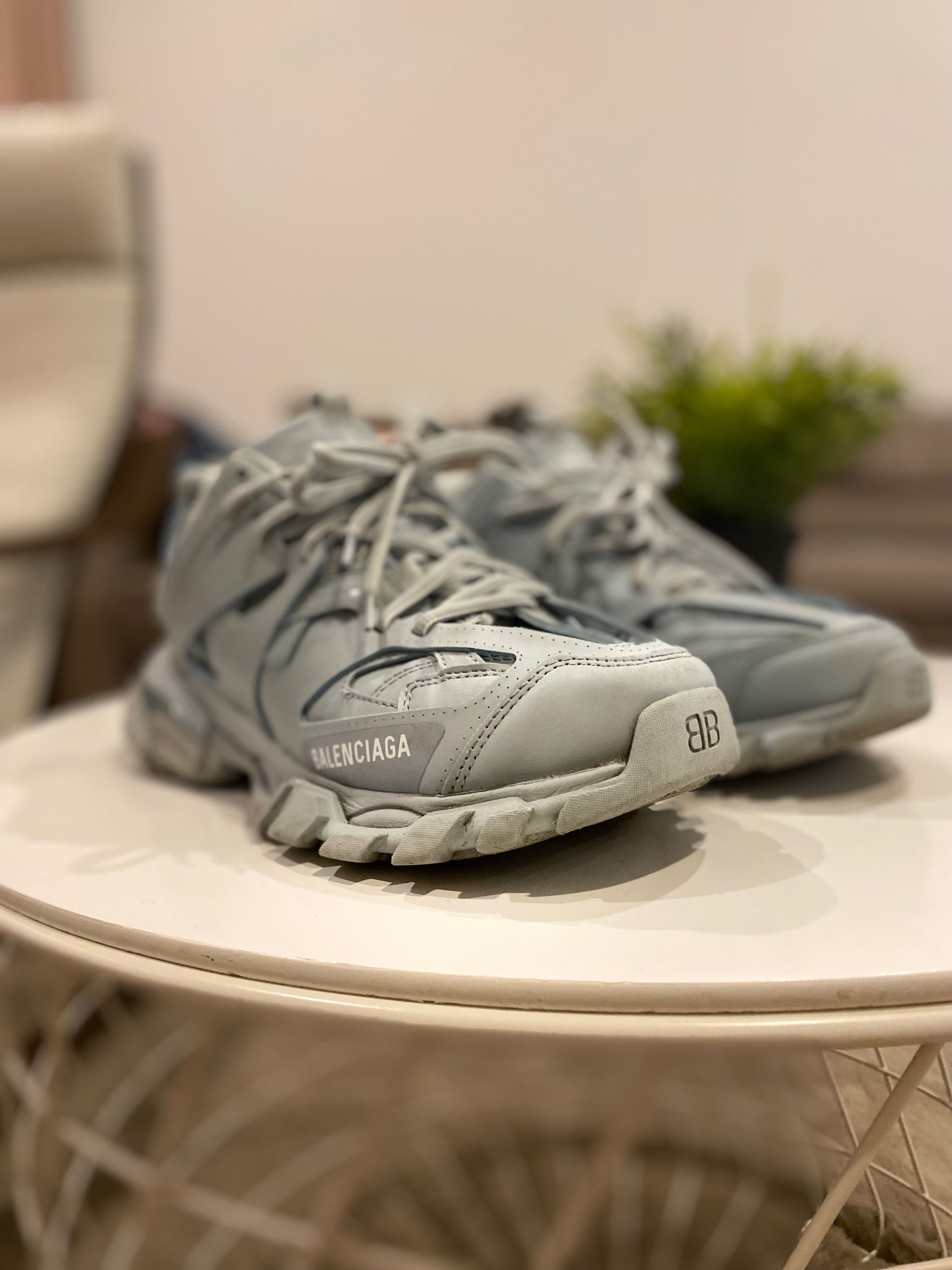 Balenciaga track