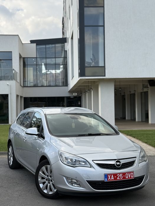 Vand opel astra j 2012 1.7 diesel 6+1 trepte