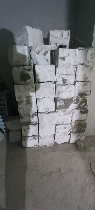 Отдам экотон блок бесплатно