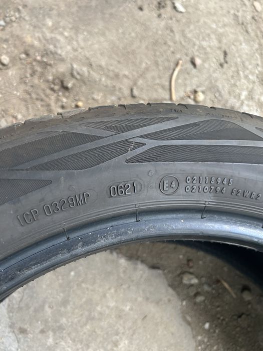 Anvelope  vara 215/50/18 Continental