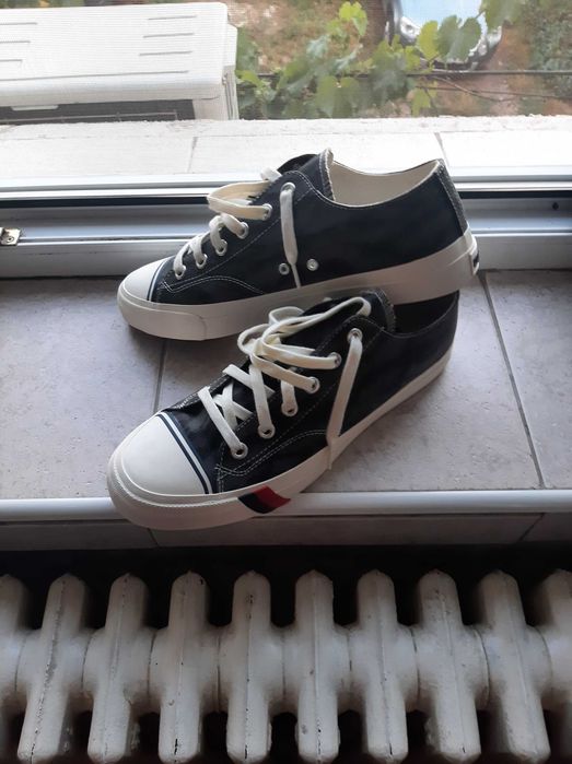 Tenisi camuflaj negri PRO Keds
