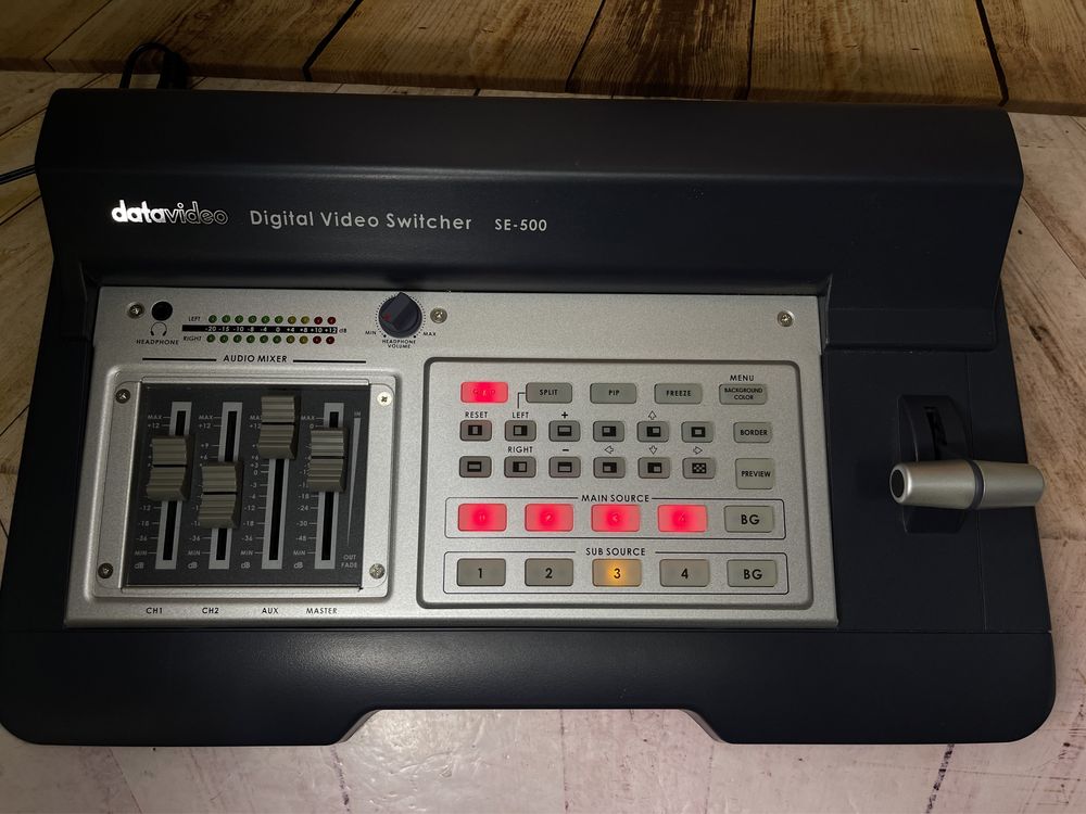 Видемикшер datavideo Digital Video Switcher SE-500 код товара 1680