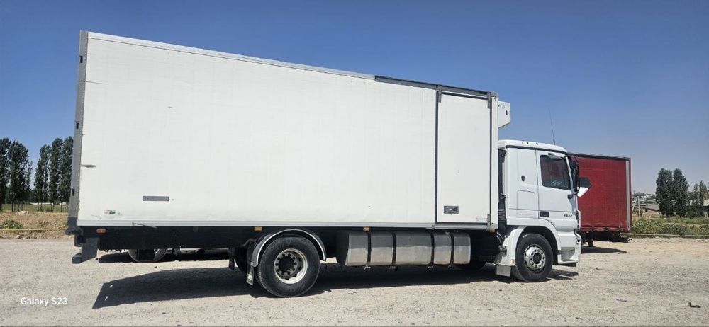 Mersedes benz actros 2004