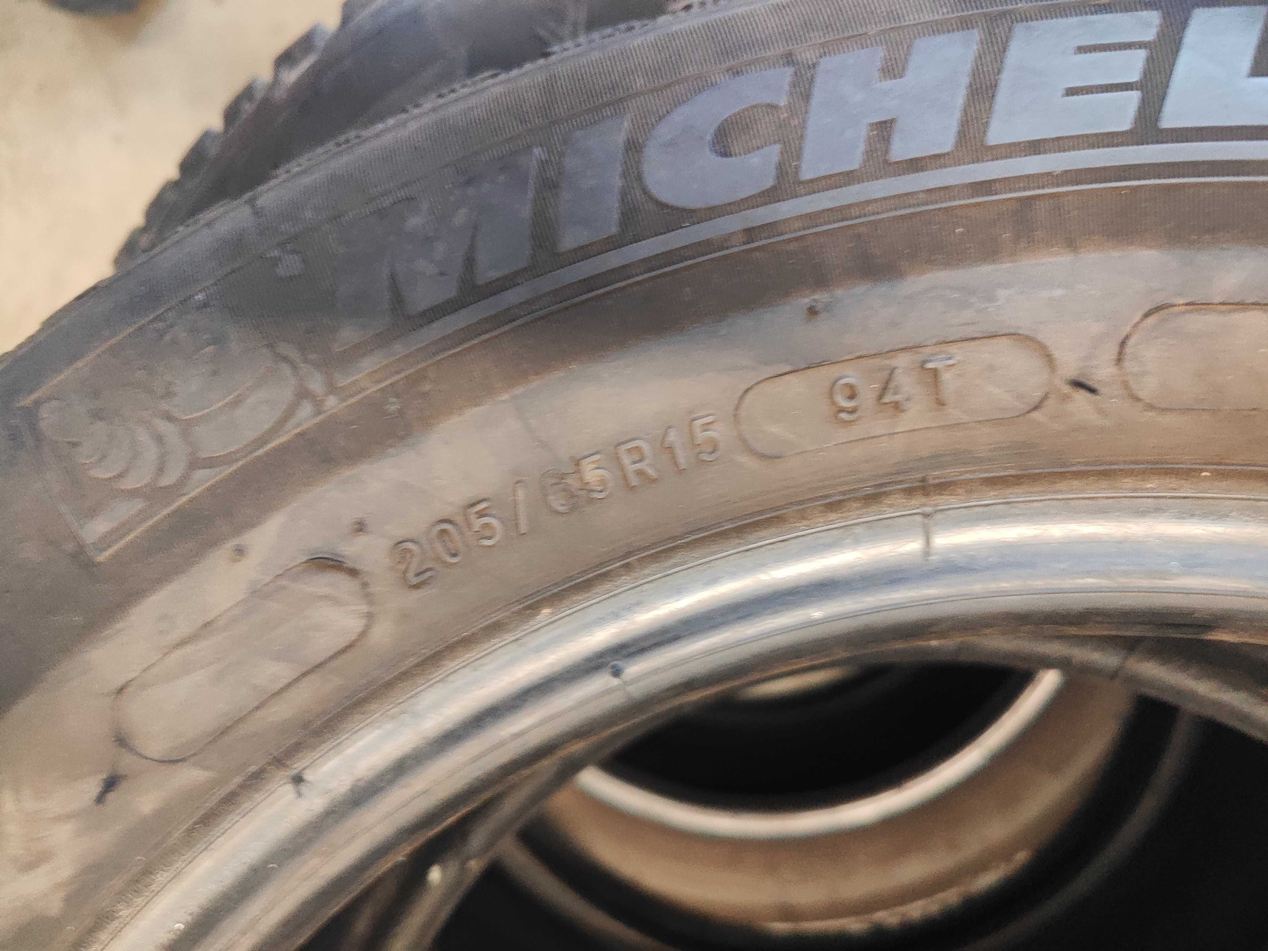 4бр.зимни гуми 205/65/15 Michelin