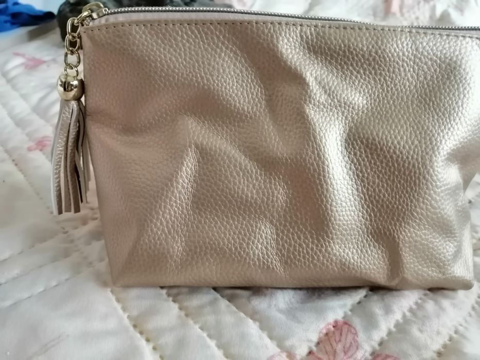 Дамски чанти различни модели