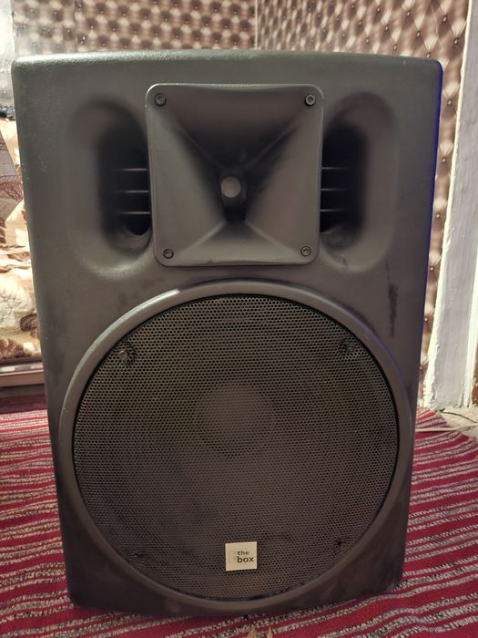 Vând boxa the box 502 activa si mixer, sau schimb cu alta boxa