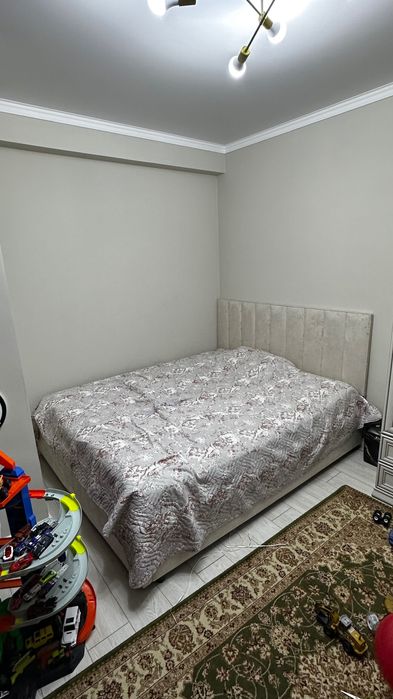 Двухспальная кровать 160×200 — отличное состояние