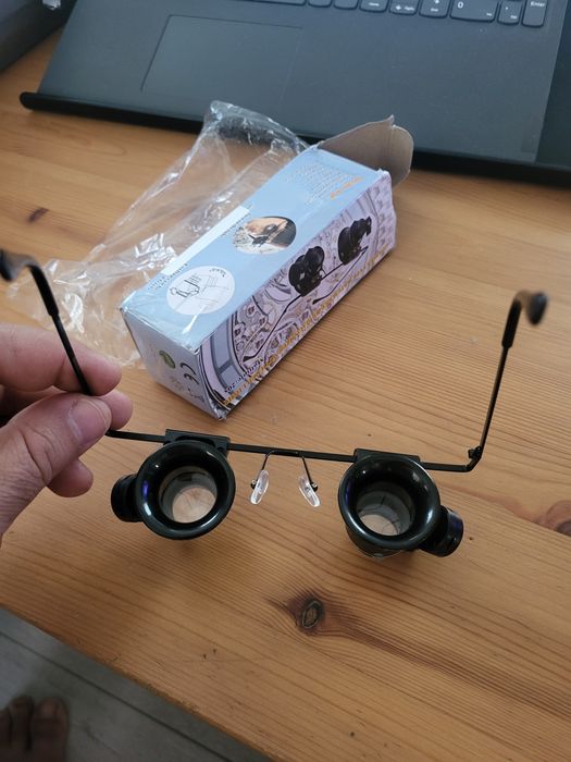 Ochelari speciali pentru ceasornicari/ bijiutier/reparatii fine.