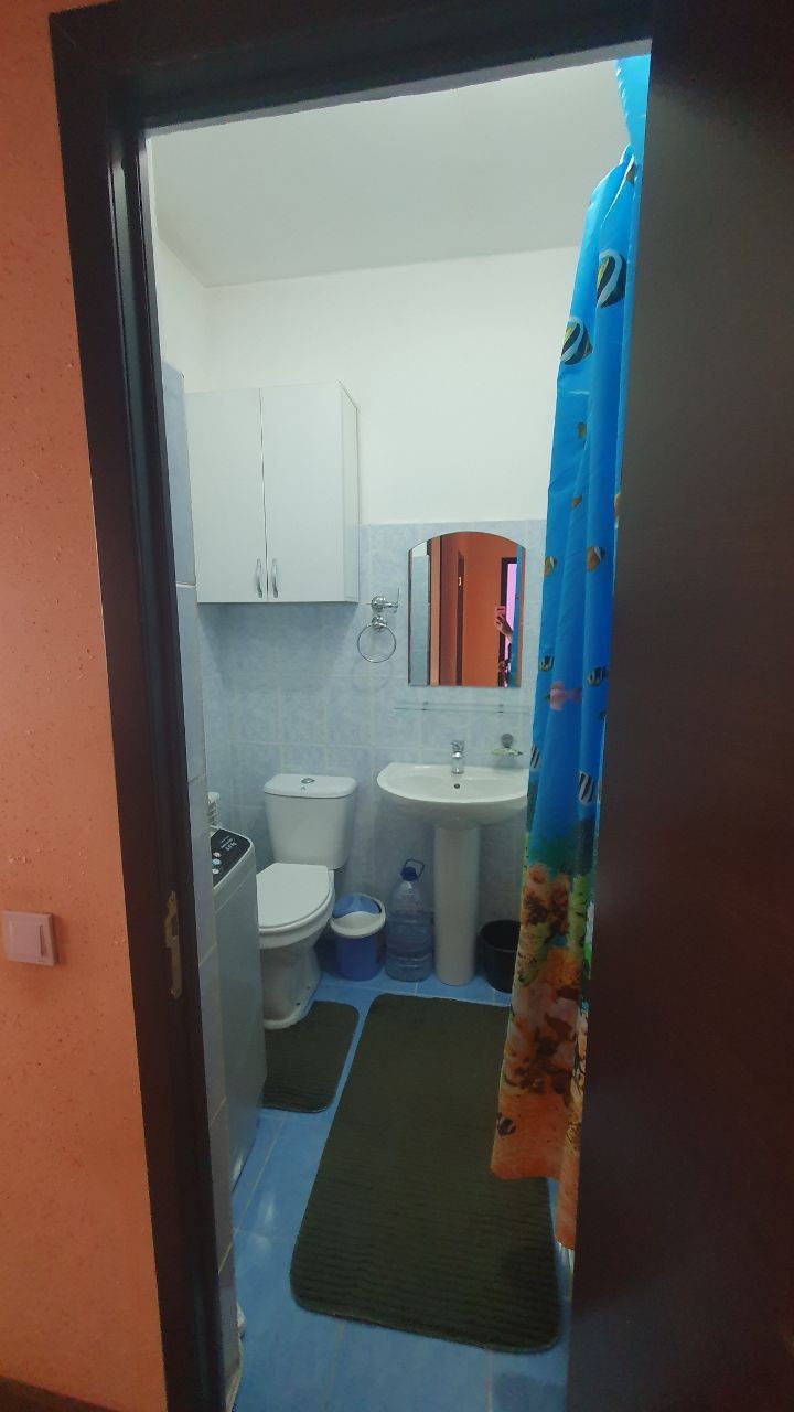 Продаю 2-х комнатнаю квартиру Сергели 5а, метро