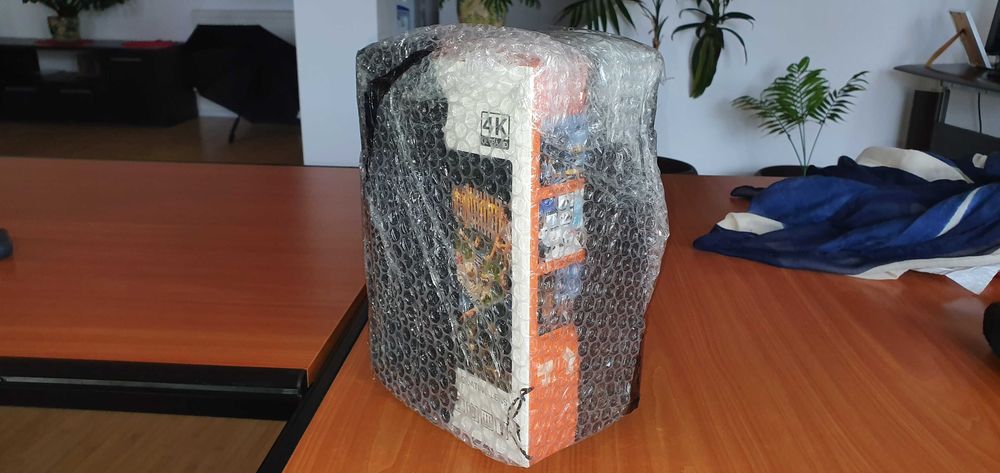 Videoproiector portabil sigilat