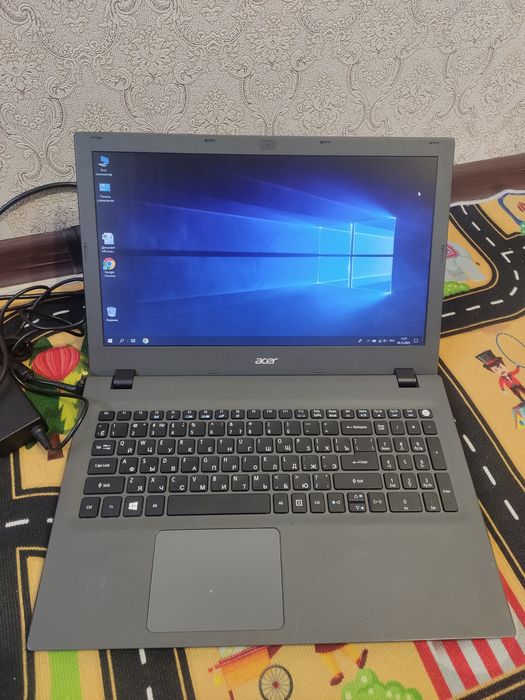 Ноутбук отличный Acer E5 573