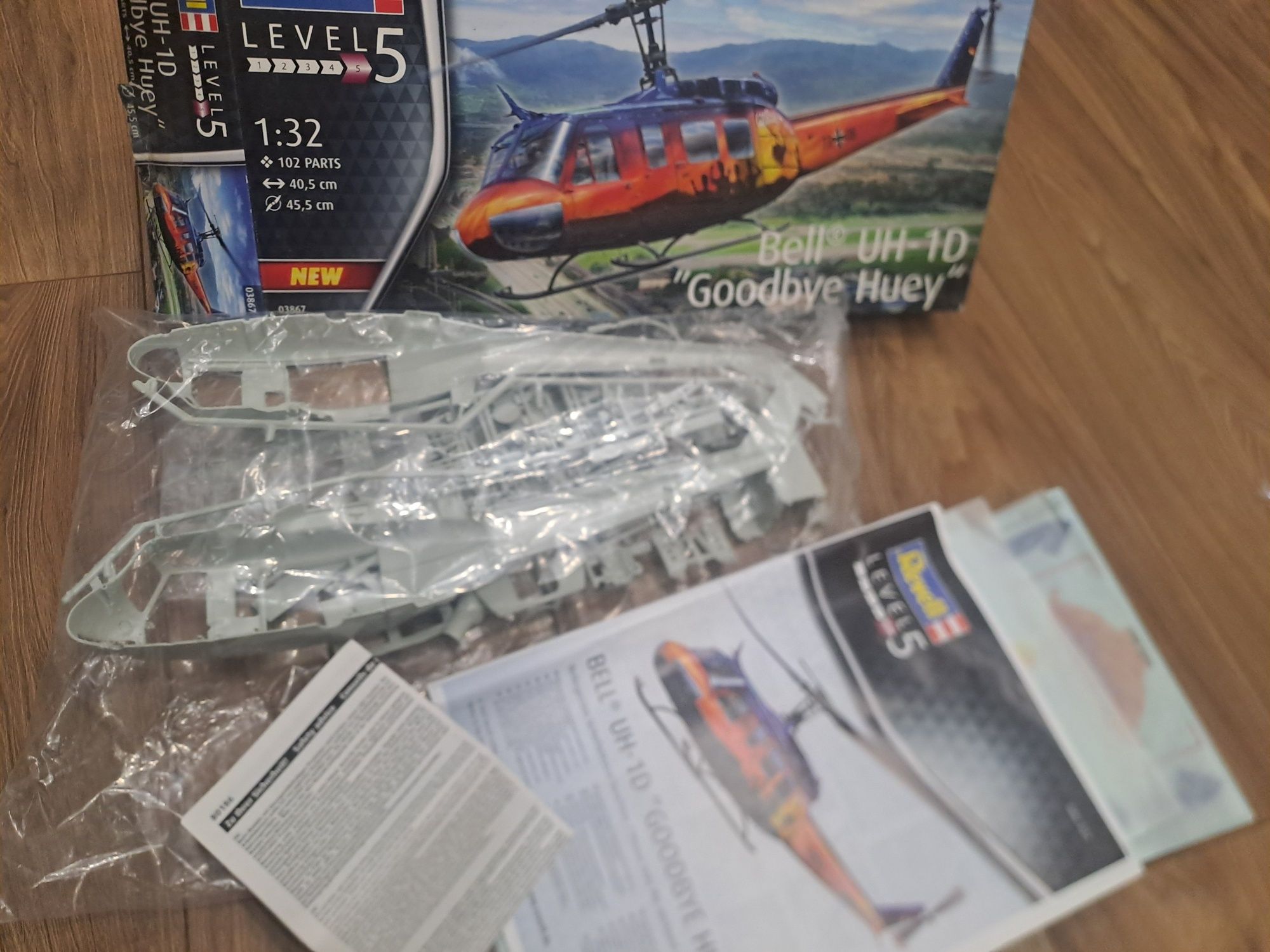 Сборная модель вертолёта 1/32 масштаб revell