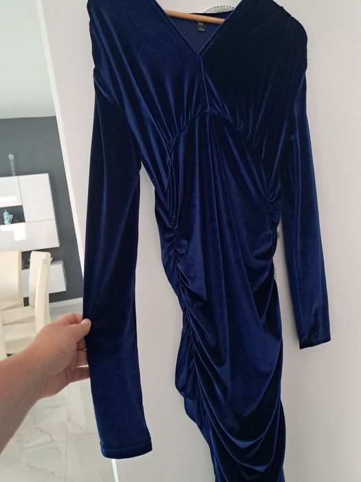 Rochita din catifea bleumarin marimea L