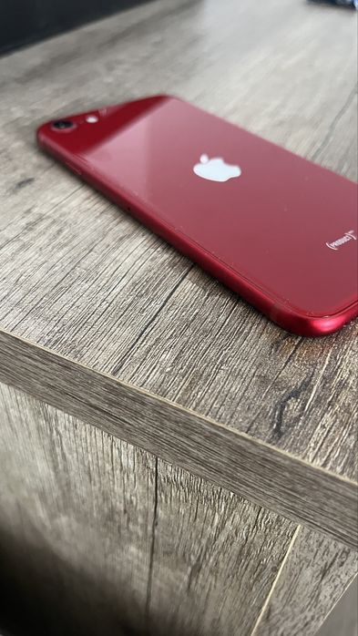 Iphone se за части