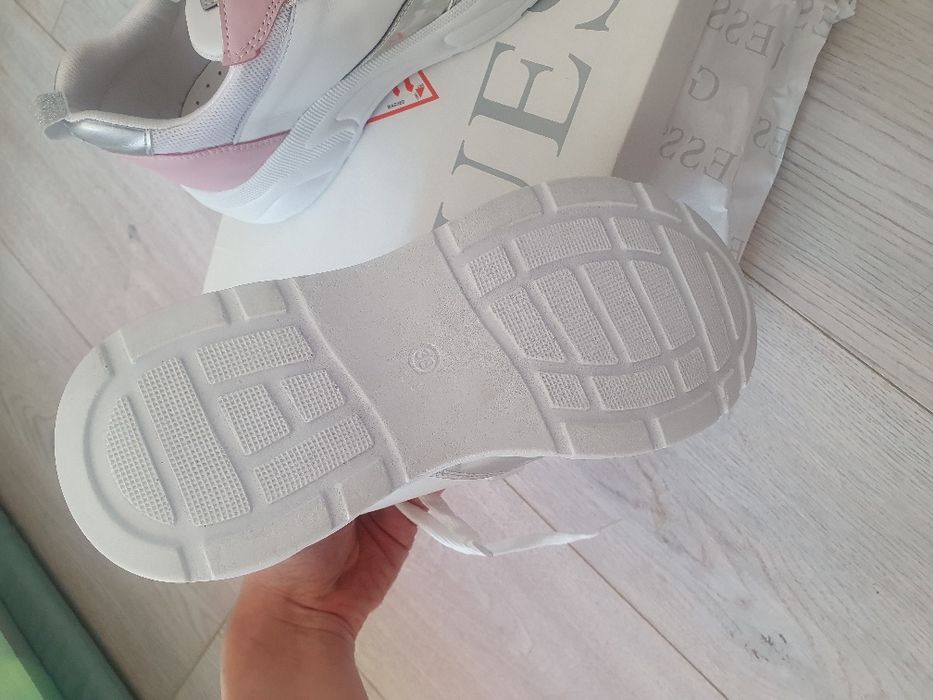 Adidasi Guess 38