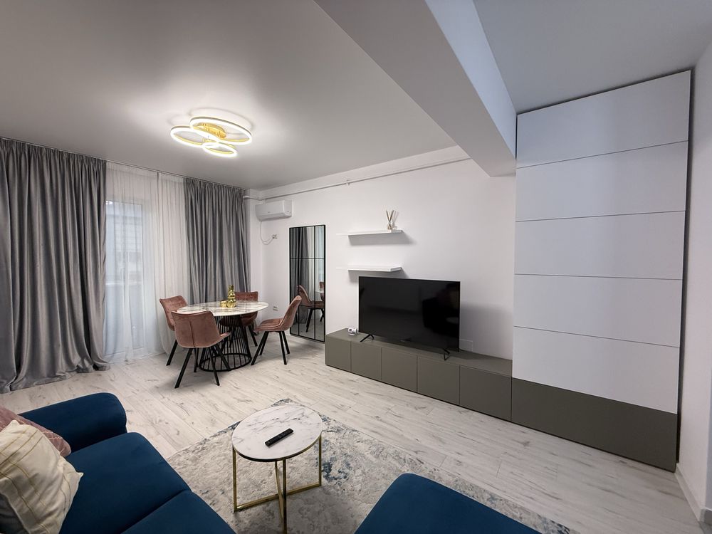 Direct proprietar inchiriez ap. 2 camere Central Address Residence