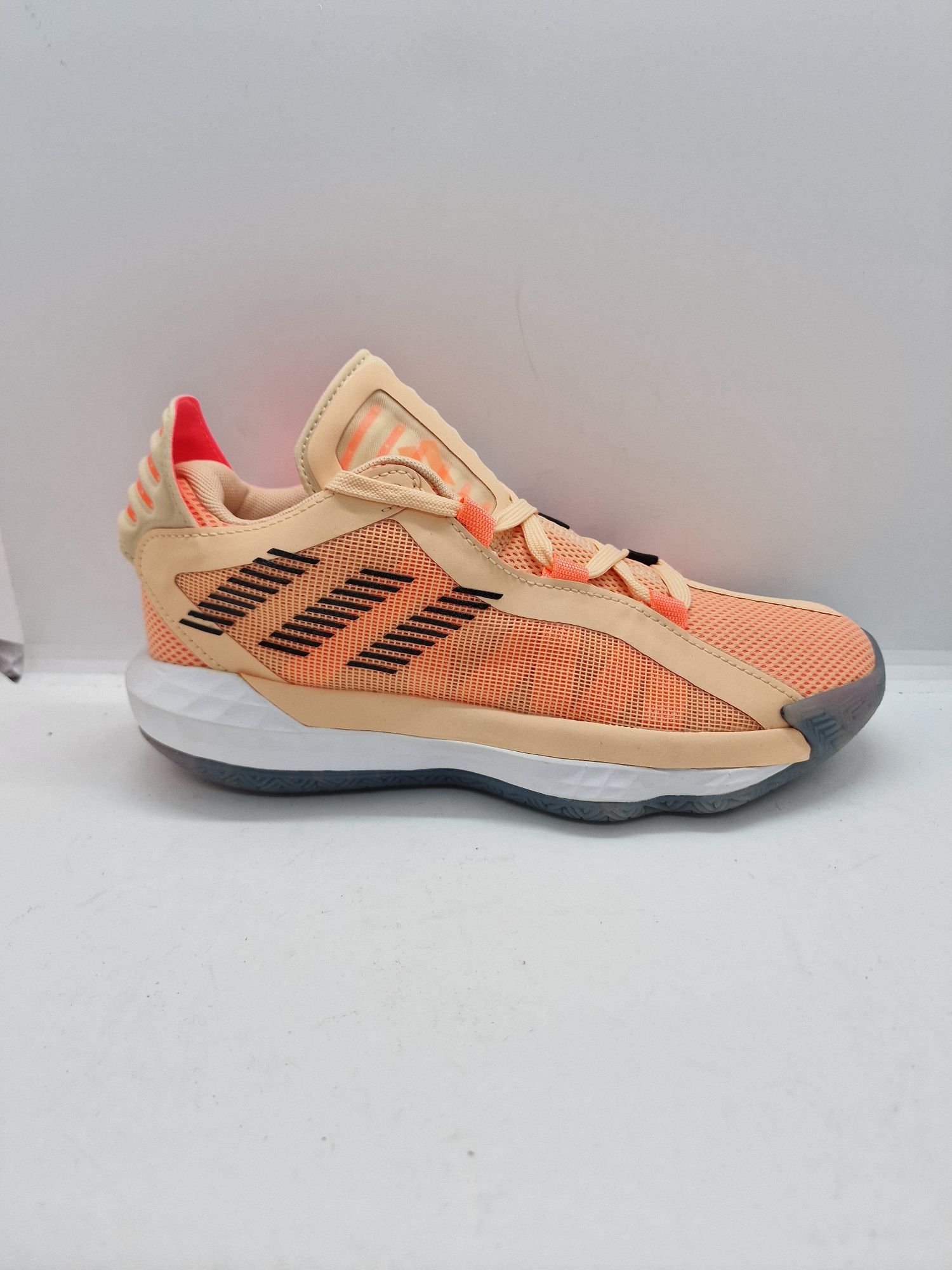 Adidas Dame 6 FW3667 nr. 36