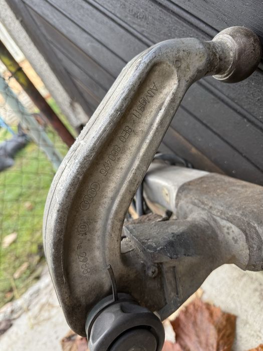 Теглич за ауди а4 б6 б7