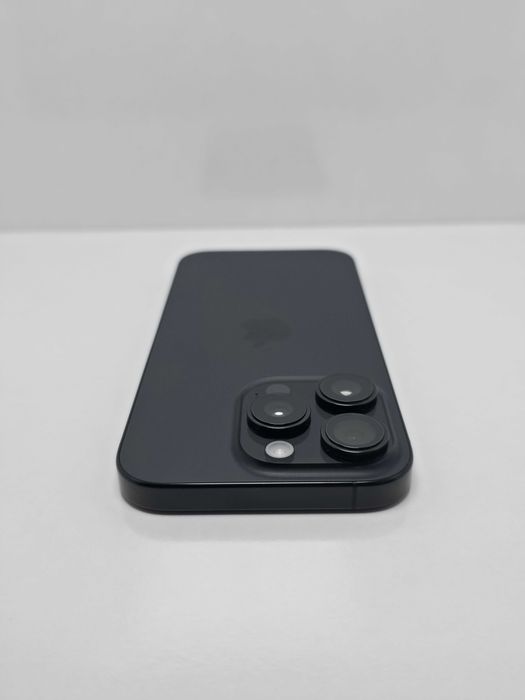 iPhone 16 Pro 128GB Titanium Black