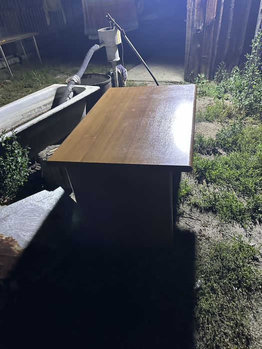 продам кухонный стол