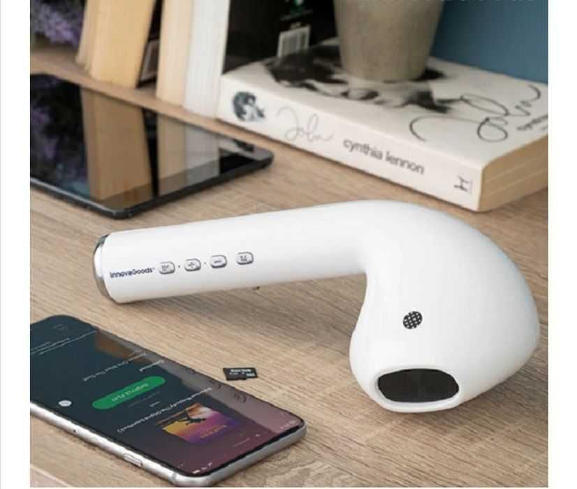 Difuzor wireless multifuncțional în formă de cască de telefon gigant.