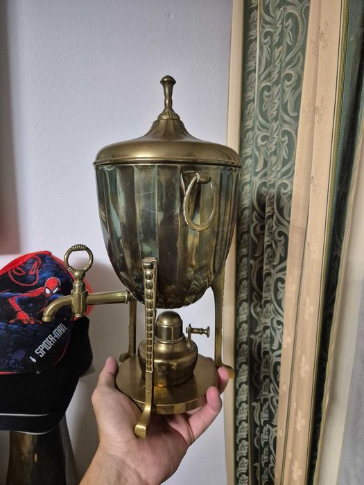 Samovarul.     .rusesc