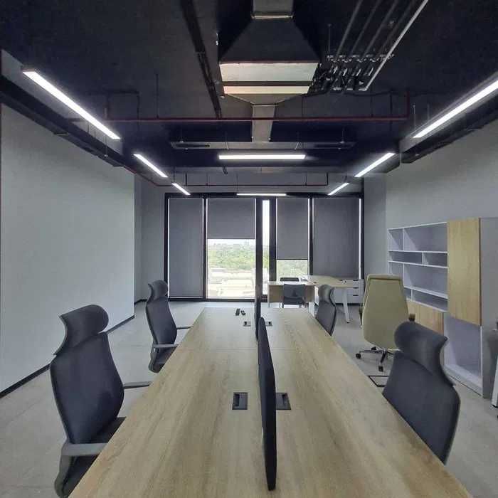 Сдаётся офис в престижном бизнес-центре Nest One — 13 этаж.2000 у е.