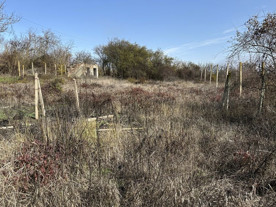 Вила на 100 метра от главния път