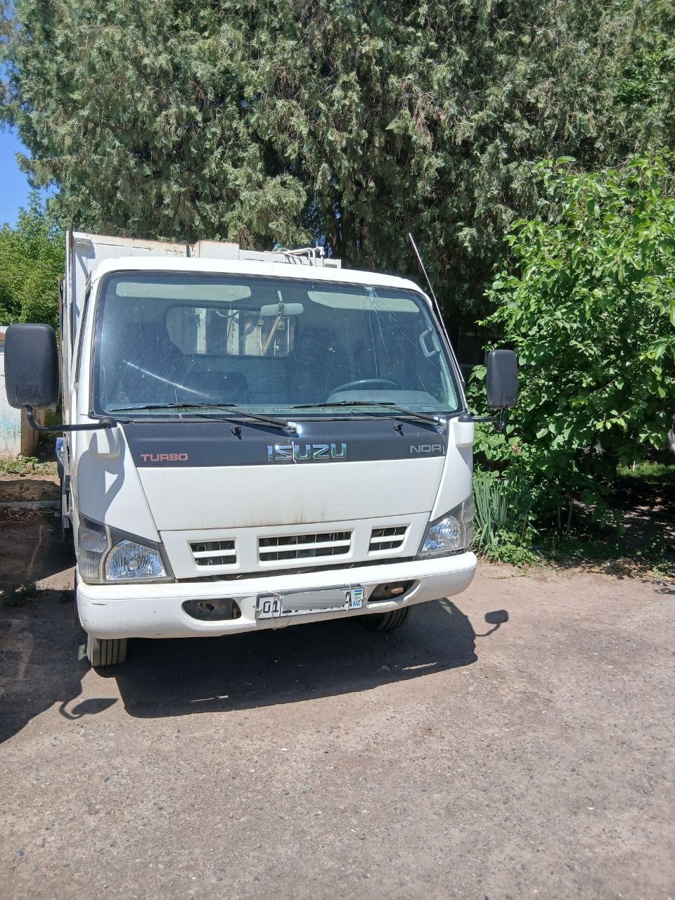 Продаётся мусоровозы ISUZU NPR, NQR-7m³.