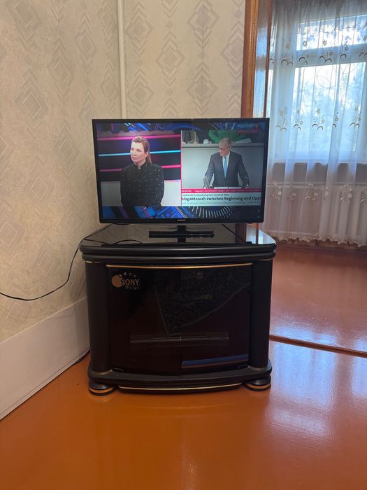 Тумба под телевизор