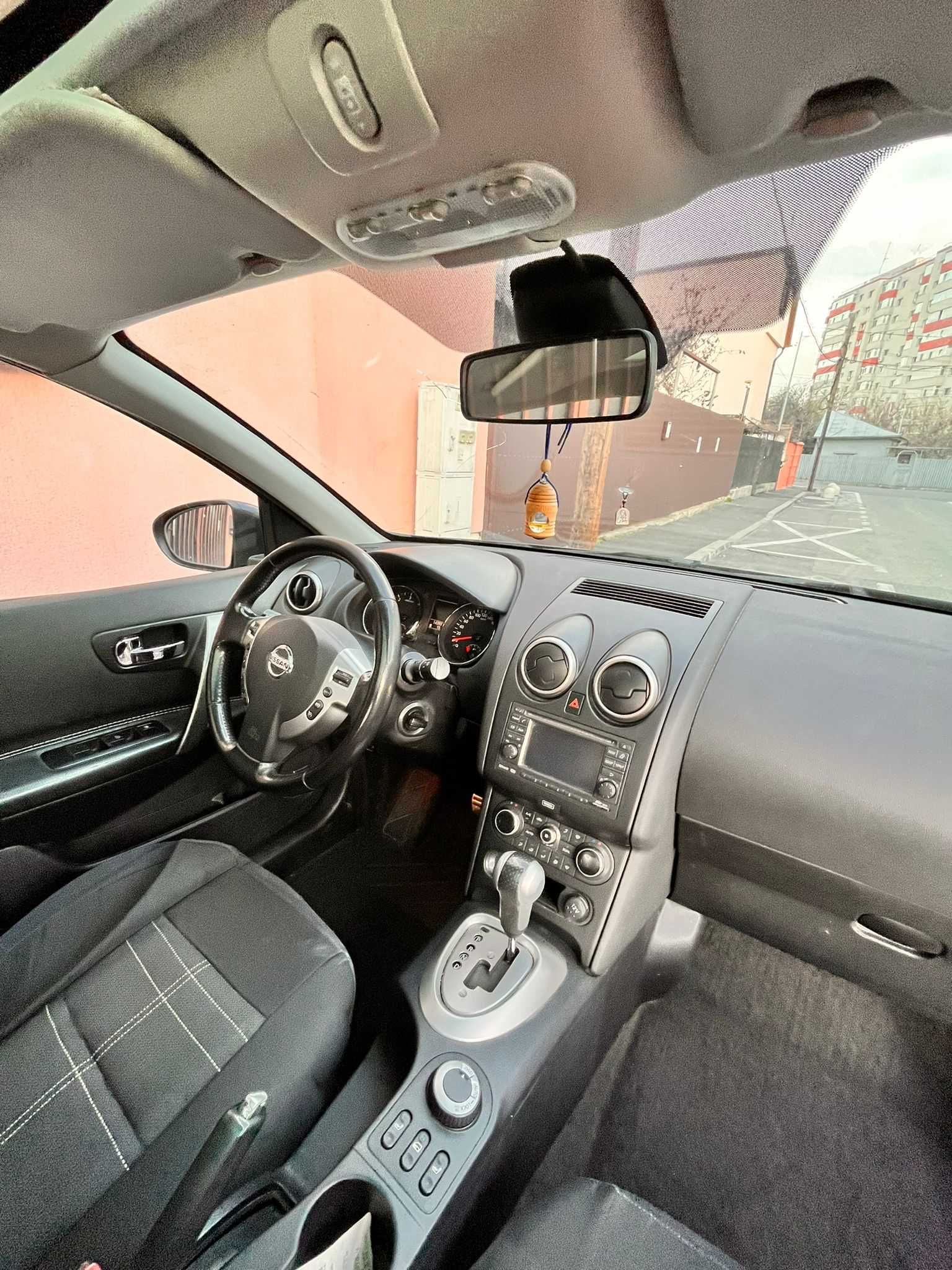 Nissan Qashqai+2
