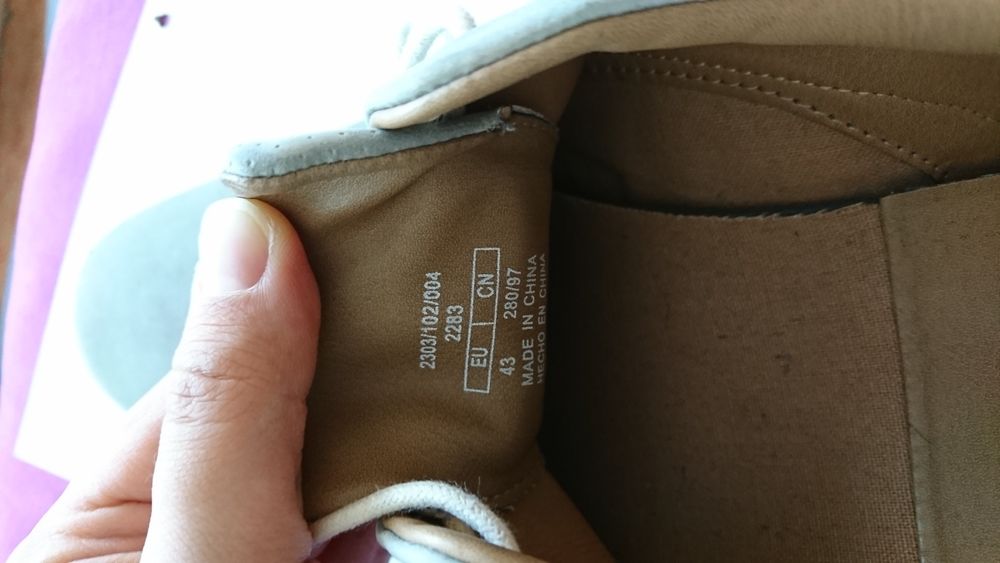Продавам сиви обувки Zara Man (Зара), 43-ти номер. Стелка 28 см .