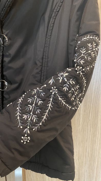 Geaca fâs cu broderie