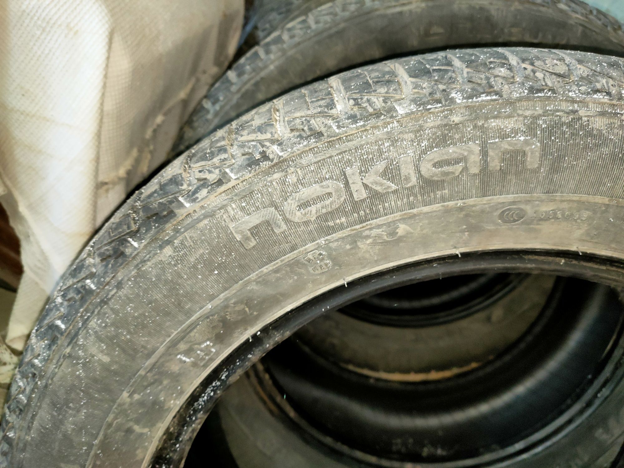 Nokian SUV Line  XL 235/55/17 DOT17