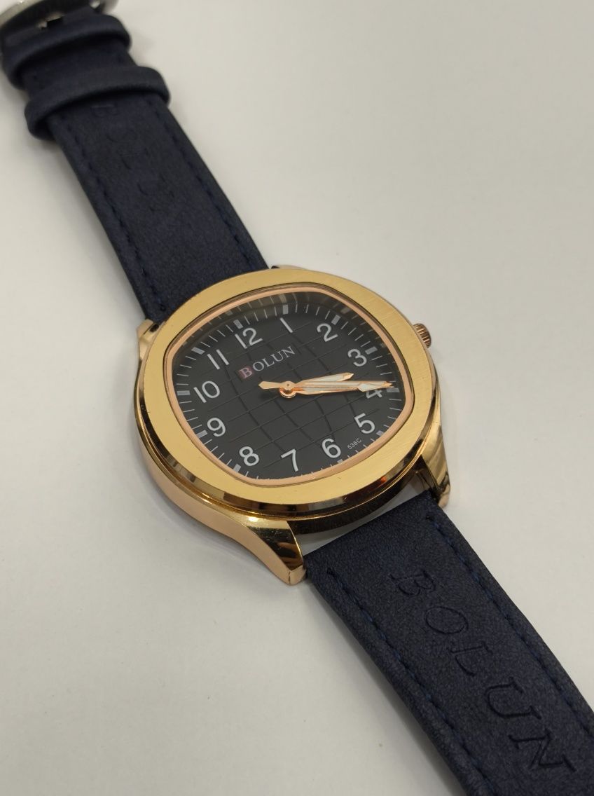 Часы Bolun stainless steel back