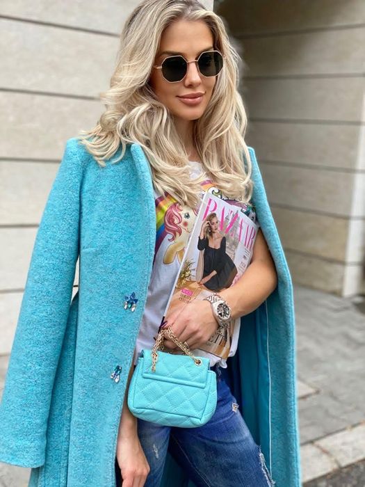 Avin тюркоазено палто