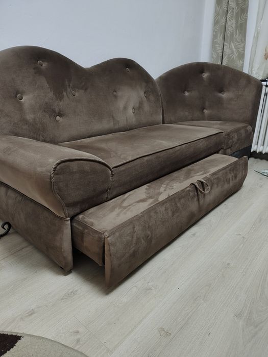 Vând colțar  240x 240