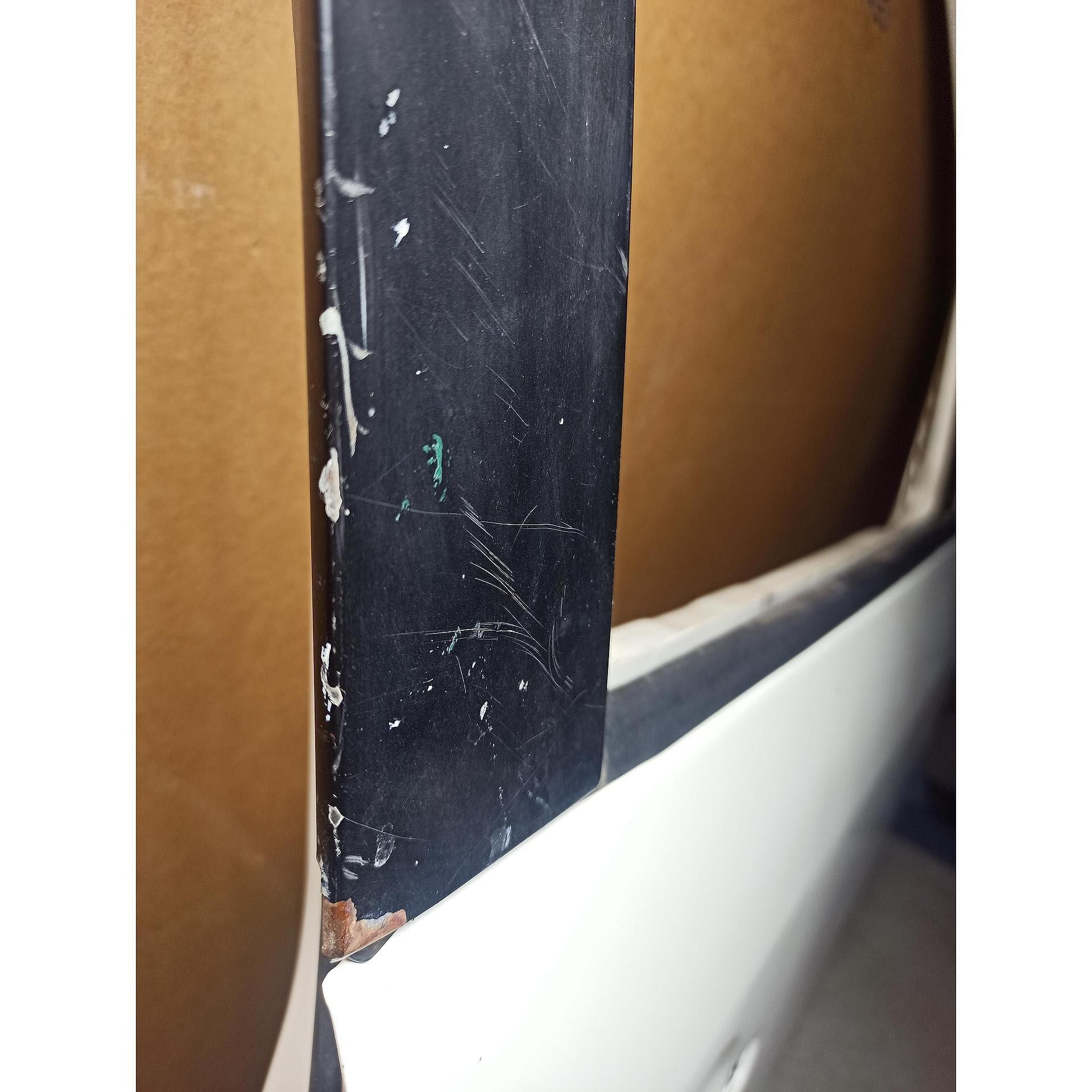 Предна дясна врата за vw caddy - 2k0831056b