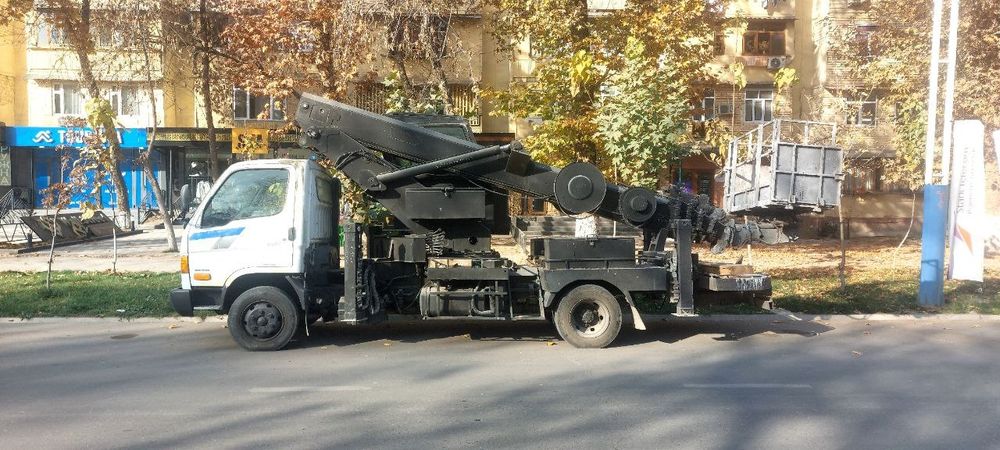 Автовышка 28 метр Hyubdai sotiladi. Holati zor. Ishlab turibdi. 2007