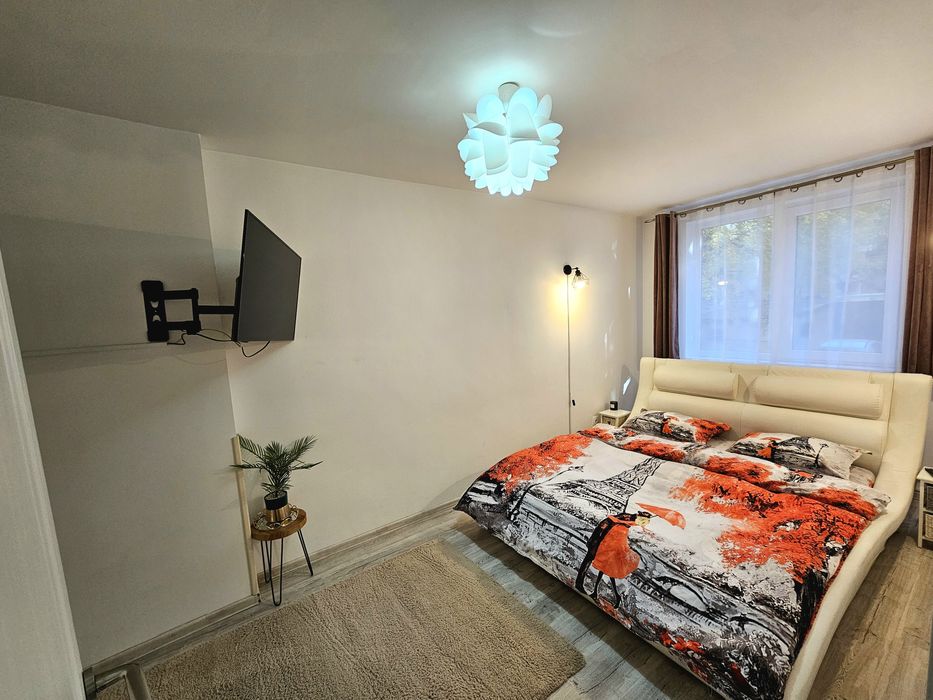 Inchiriez apartament cu o camera,langa Vivo mall,la parter