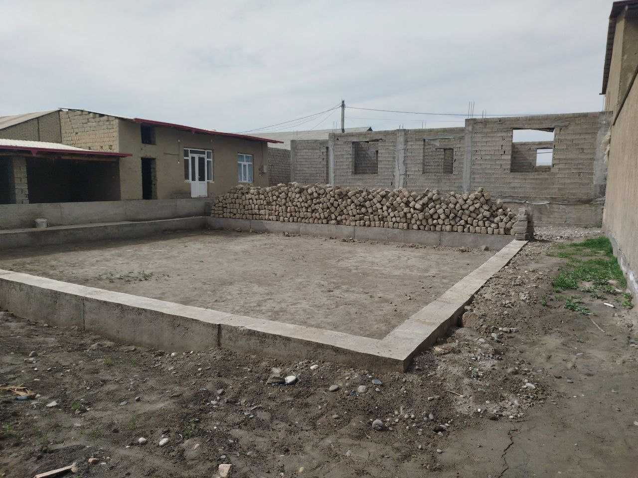 Srochno uchastka sotiladi