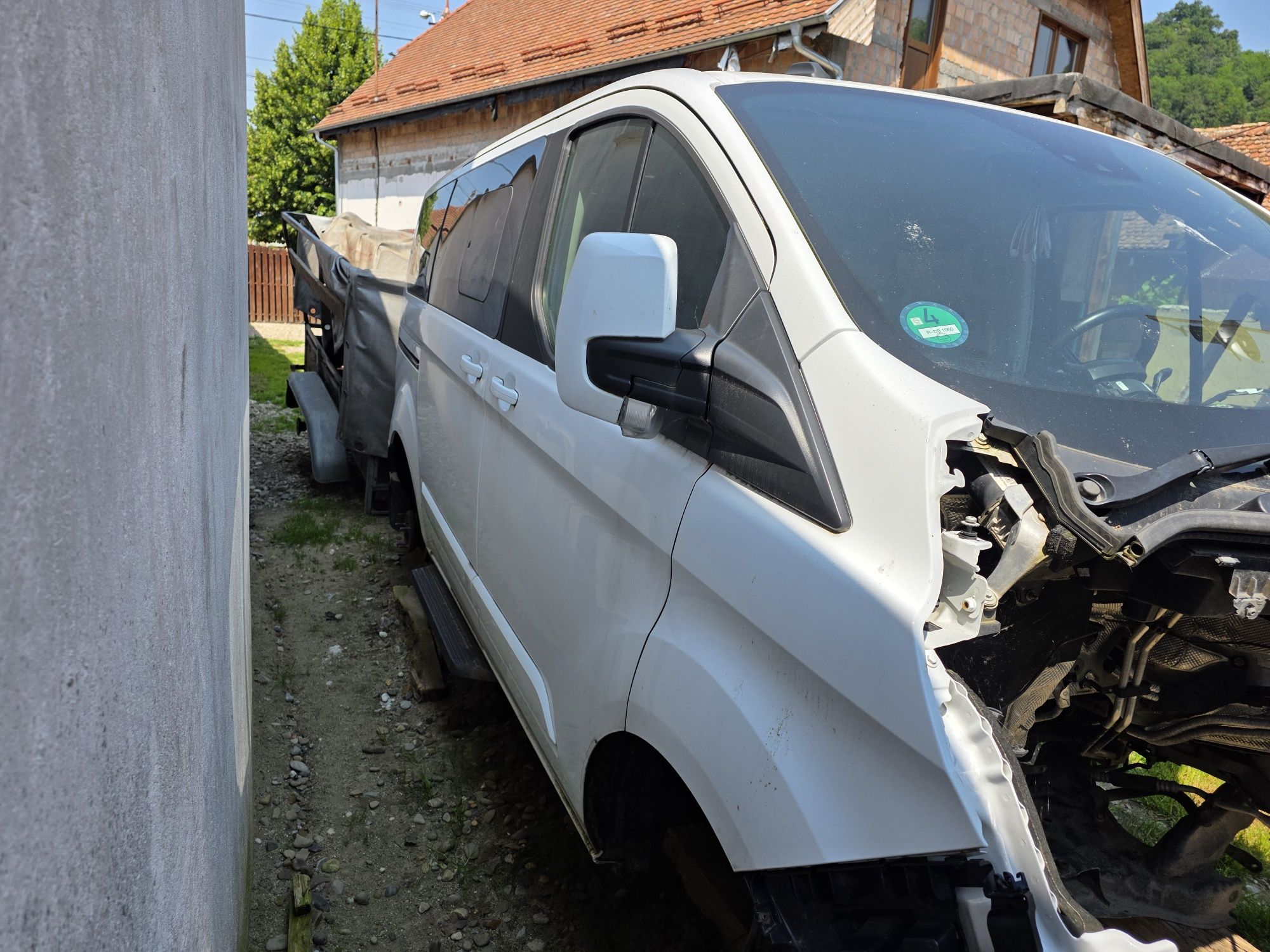 Dezmembrez ford transit custom